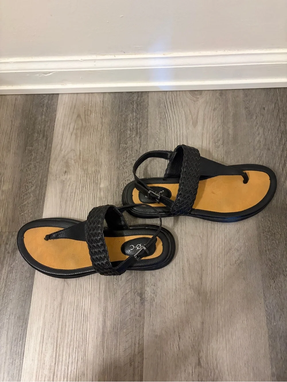 B.O.C Black Woven Thong Sandals Size 7